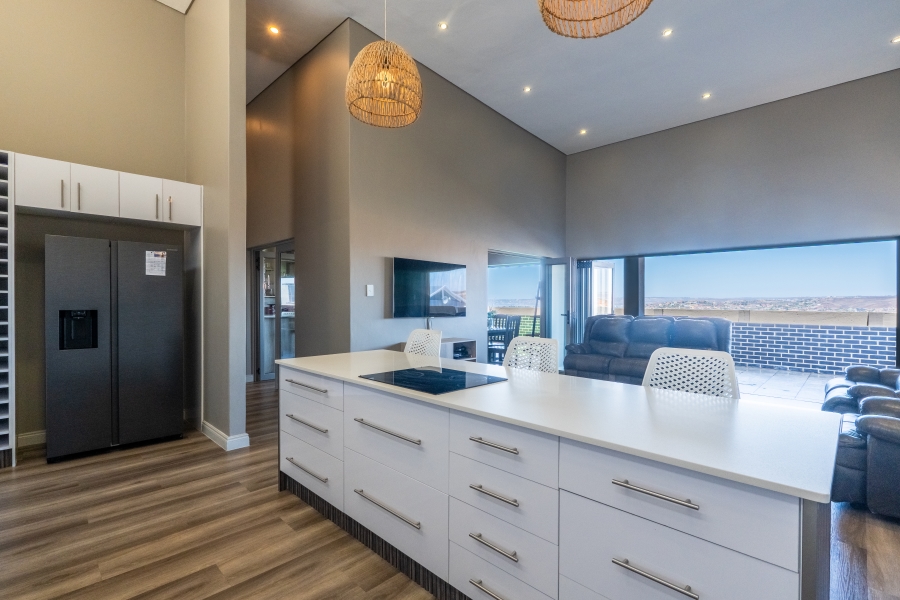 4 Bedroom Property for Sale in Monte Christo Western Cape